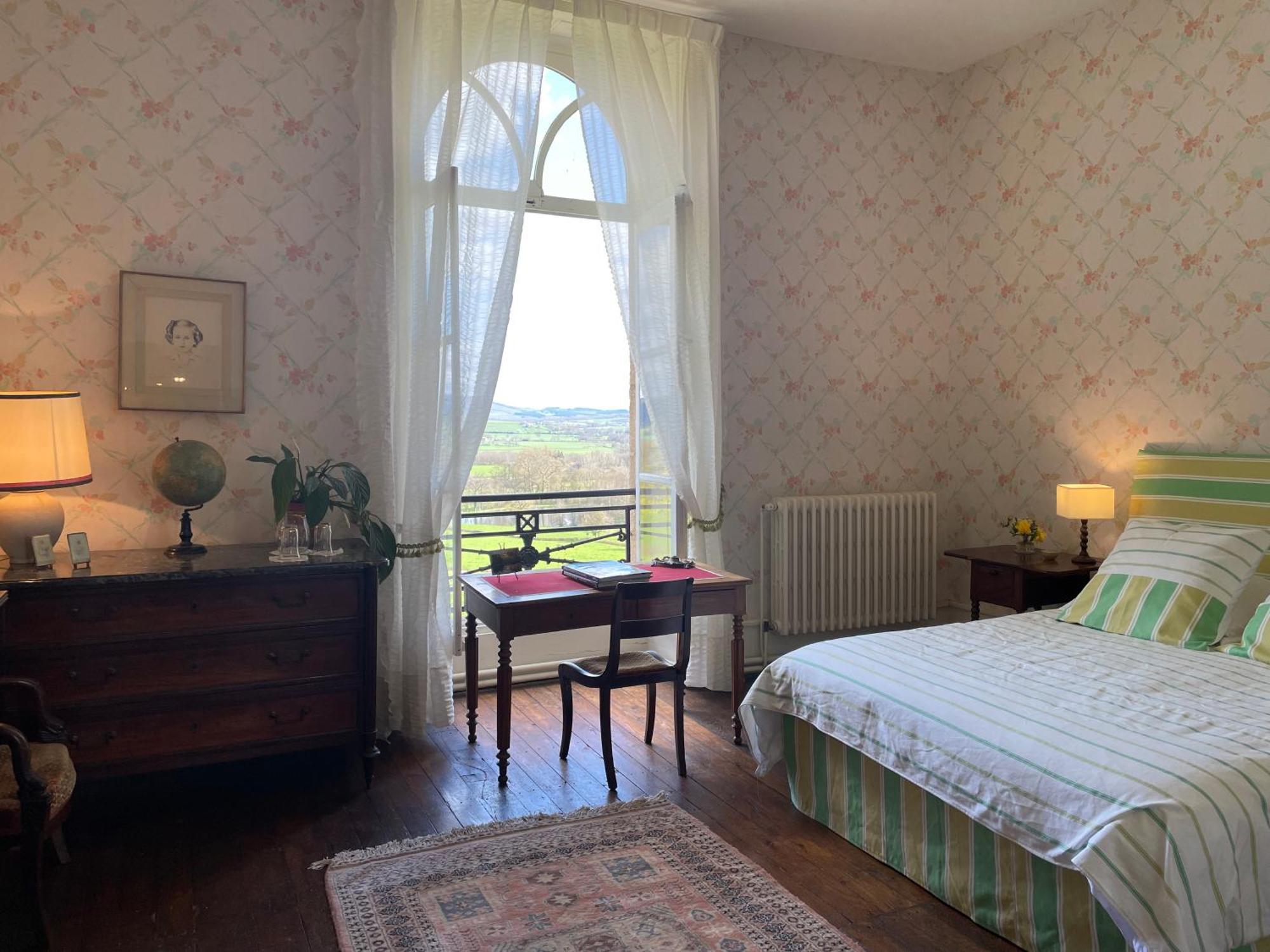 Couette-café Chateau De Vaux Morvan Etang-sur-Arroux