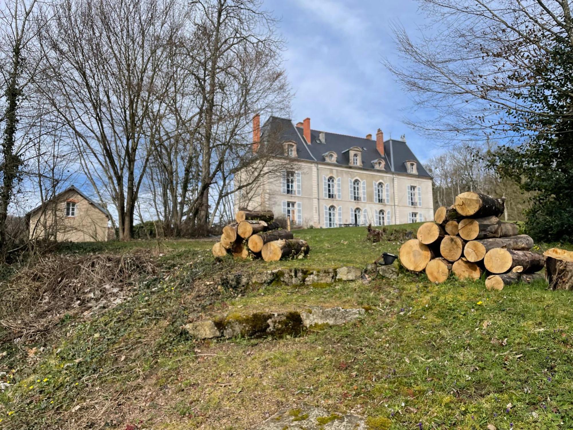 Chateau De Vaux Morvan Etang-sur-Arroux
