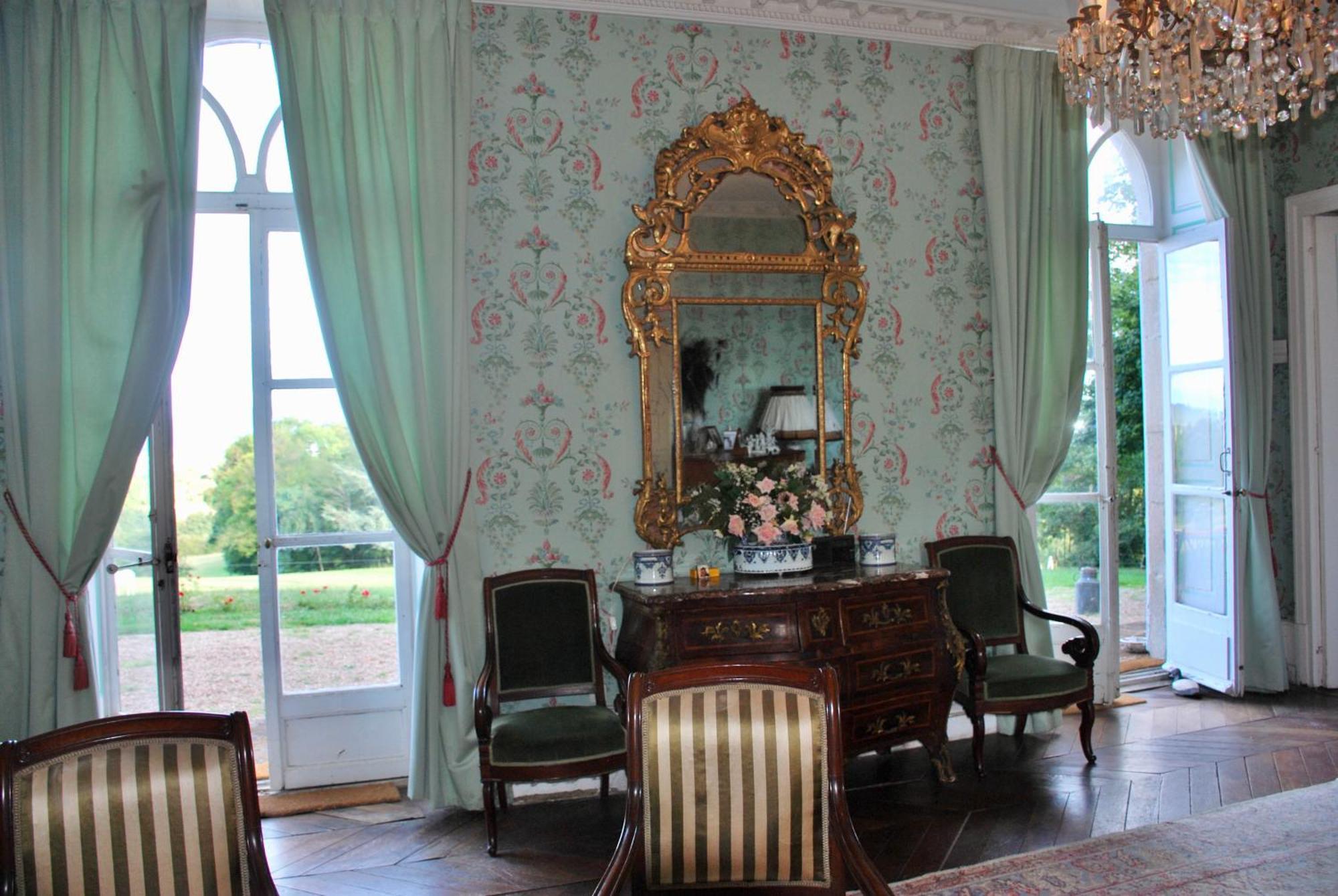 Chateau De Vaux Morvan Couette-café Etang-sur-Arroux